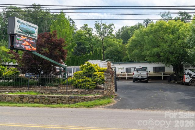 91 Weaverville Road, Asheville, NC 28804