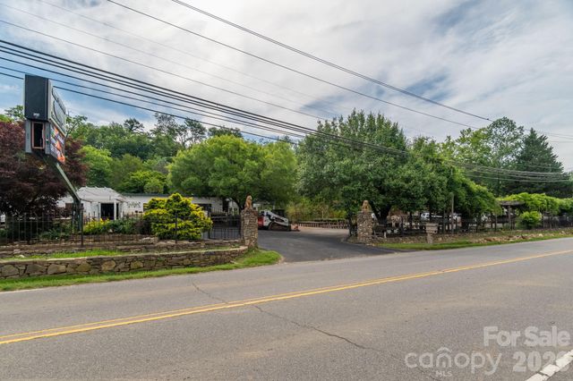 91 Weaverville Road, Asheville, NC 28804