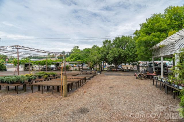 91 Weaverville Road, Asheville, NC 28804