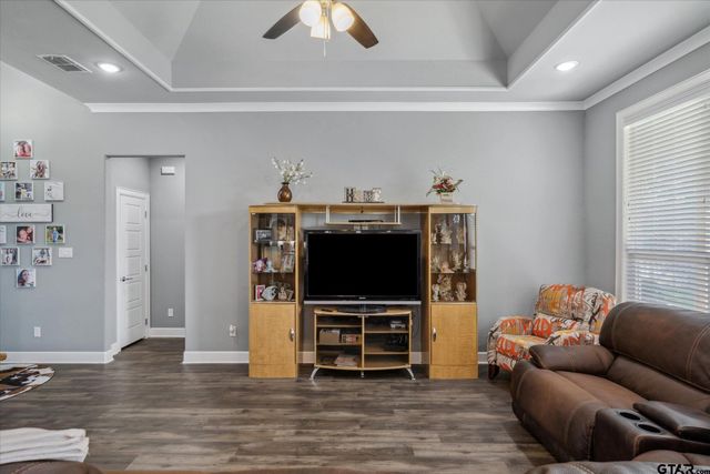 2231 Rana Park, Flint, TX 75762