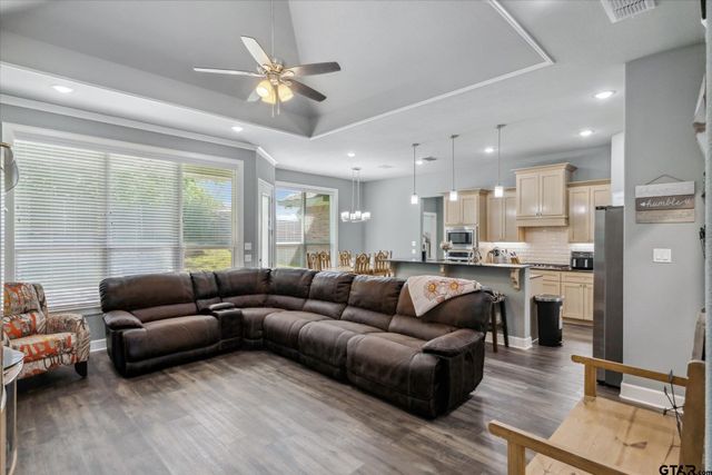 2231 Rana Park, Flint, TX 75762