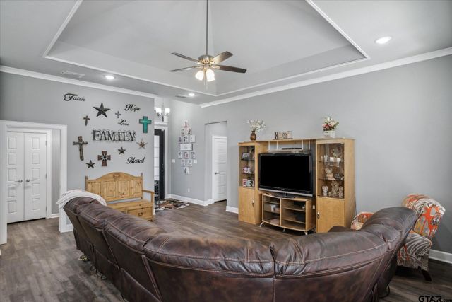 2231 Rana Park, Flint, TX 75762