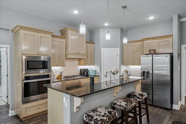 2231 Rana Park, Flint, TX 75762
