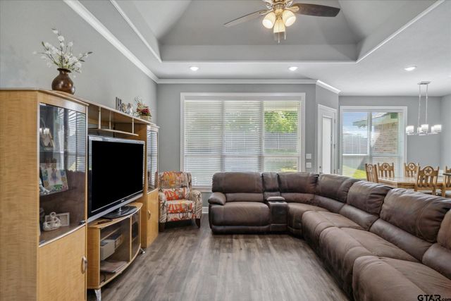 2231 Rana Park, Flint, TX 75762