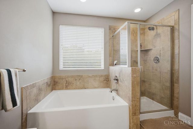 228 Edgefield Drive, Cleves, OH 45002