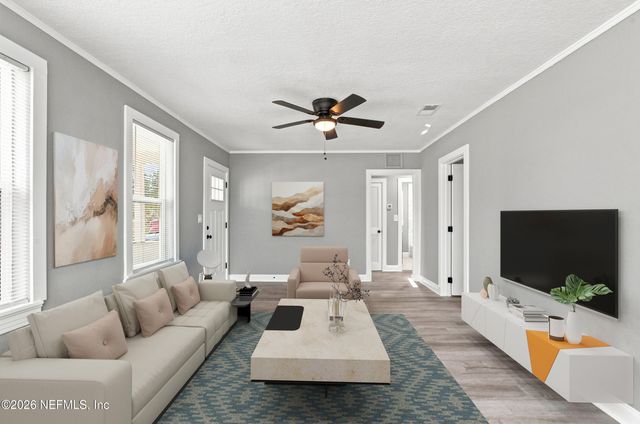 311 CHESTNUT Drive, Jacksonville, FL 32208
