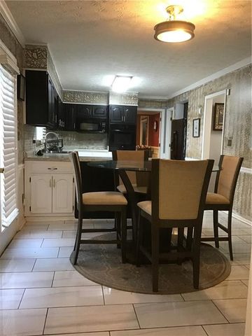 290 Dix Lee On Drive, Fayetteville, GA 30214