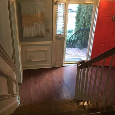 290 Dix Lee On Drive, Fayetteville, GA 30214