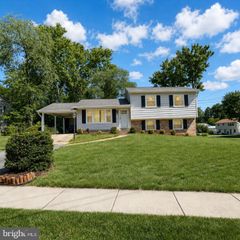 6119 MARILYN DR, Alexandria, VA 22310
