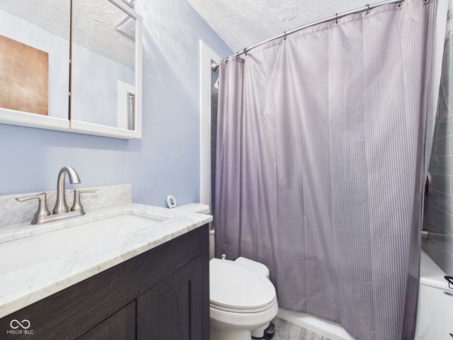 3039 S 450 E, Anderson, IN 46017