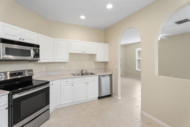 854 SW Rocky Bayou Terrace, Port St. Lucie, Port St Lucie, FL 34986