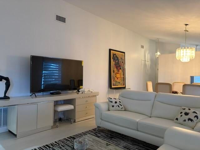 8934 Sunnywood Place, Boca Raton, FL 33496