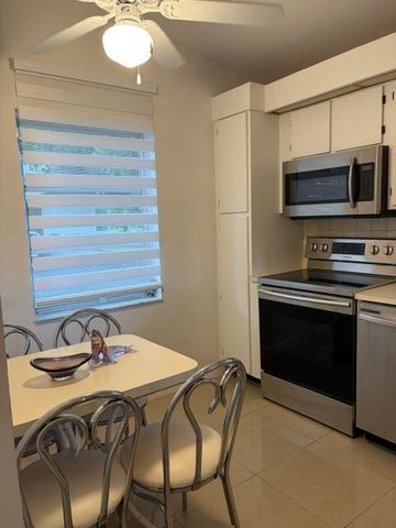 8934 Sunnywood Place, Boca Raton, FL 33496
