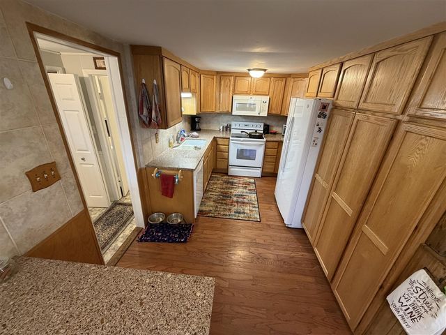 6812 Lake Drive, Hastings, MI 49058