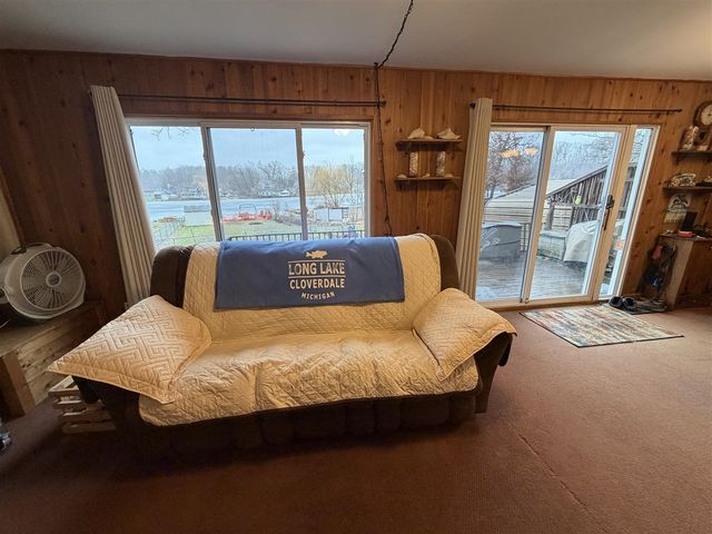 6812 Lake Drive, Hastings, MI 49058