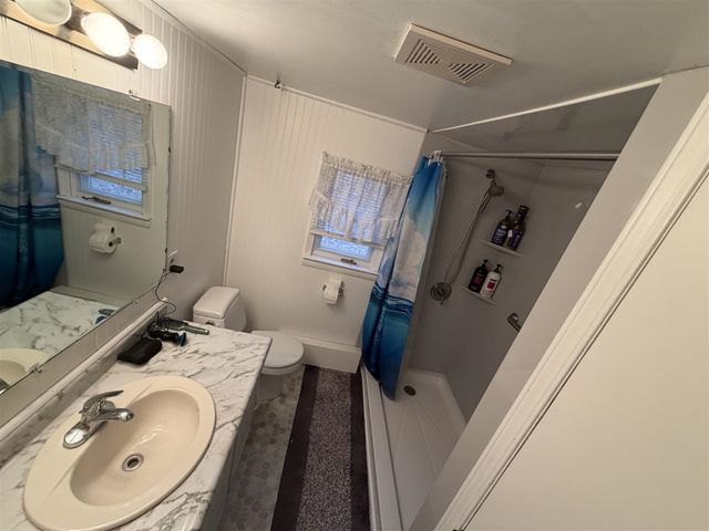 6812 Lake Drive, Hastings, MI 49058