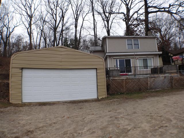 6812 Lake Drive, Hastings, MI 49058