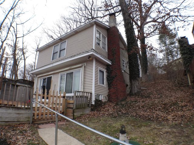 6812 Lake Drive, Hastings, MI 49058