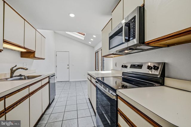 207 STEEPLE CHASE CIR, Wilmimgton, DE 19808