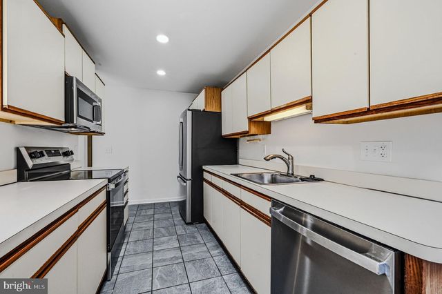 207 STEEPLE CHASE CIR, Wilmimgton, DE 19808