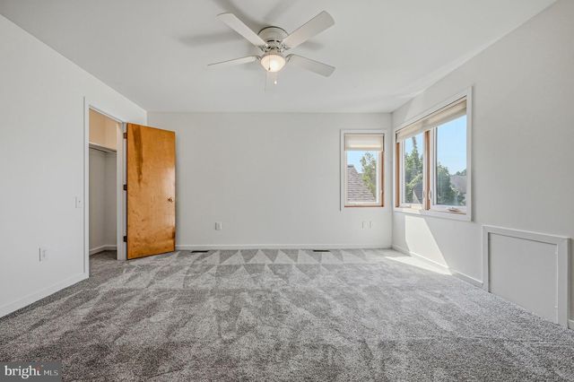 207 STEEPLE CHASE CIR, Wilmimgton, DE 19808