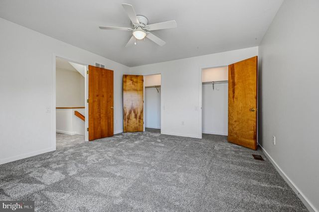 207 STEEPLE CHASE CIR, Wilmimgton, DE 19808