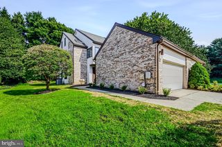 207 STEEPLE CHASE CIR, Wilmimgton, DE 19808