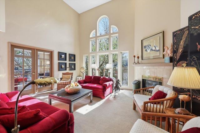3001 S Winthrop Ln, Spokane, WA 99206
