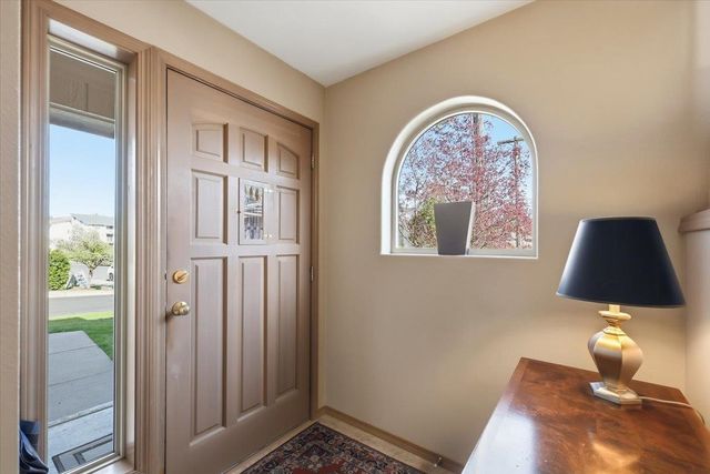 3001 S Winthrop Ln, Spokane, WA 99206
