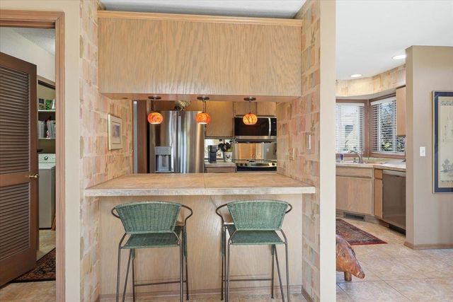 3001 S Winthrop Ln, Spokane, WA 99206