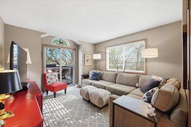 3001 S Winthrop Ln, Spokane, WA 99206