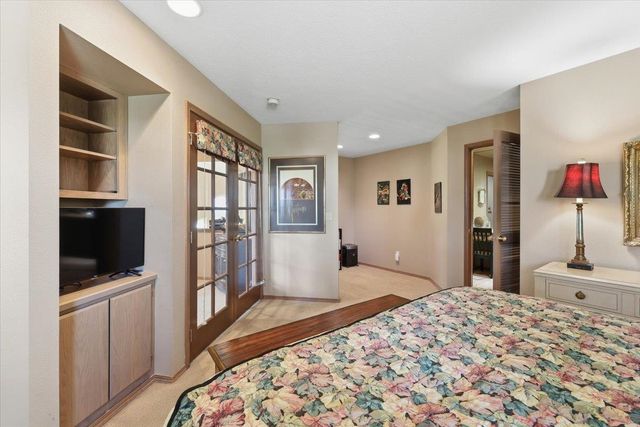 3001 S Winthrop Ln, Spokane, WA 99206