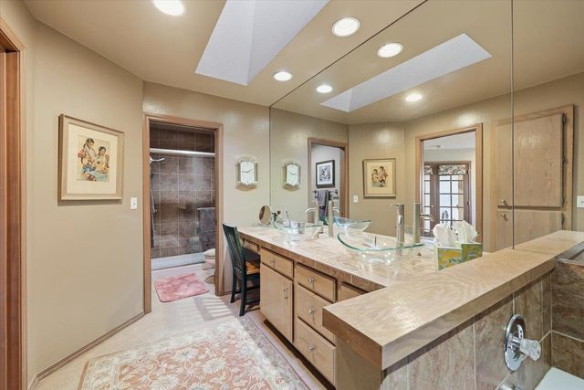 3001 S Winthrop Ln, Spokane, WA 99206