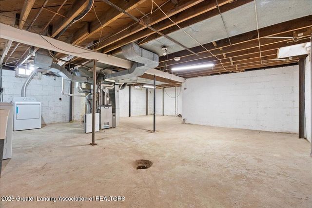 1928 Sunnyside Avenue, Lansing, MI 48910