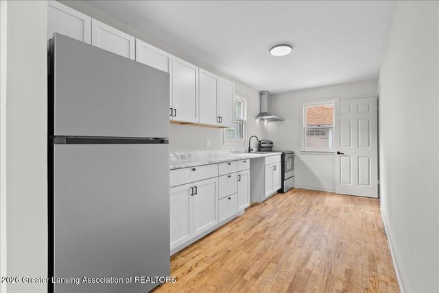 1928 Sunnyside Avenue, Lansing, MI 48910
