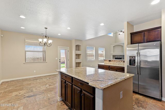 405 Saltford Place, El Paso, TX 79928