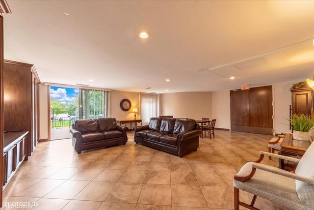 190 S Wood Dale Road 1003, Wood Dale, IL 60191