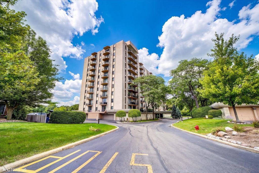 190 S Wood Dale Road 1003, Wood Dale, IL 60191