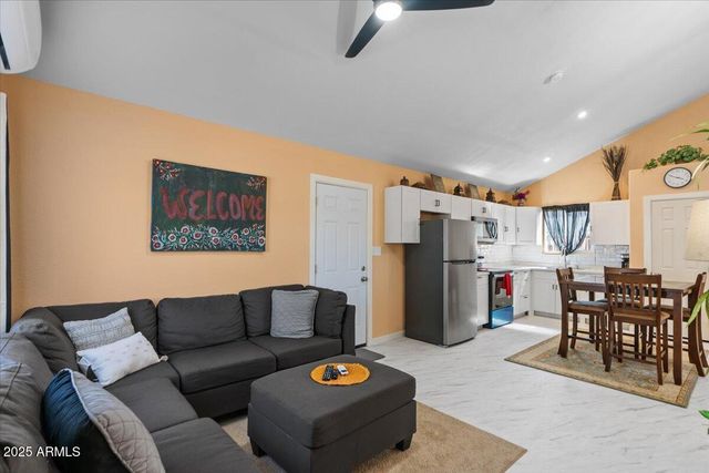 421 W Moffatt Street, Superior, AZ 85173