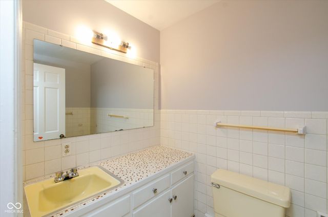 2215 Albany Street, Beech Grove, IN 46107