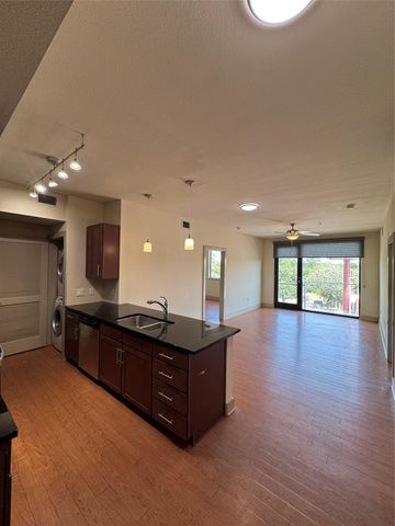 3016 Guadalupe ST 305, Austin, TX 78705