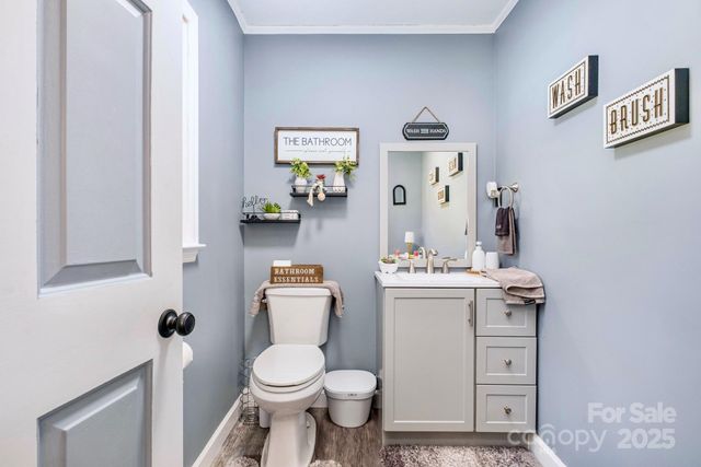 2844 Hickory Highway, Statesville, NC 28677