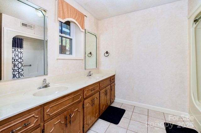 2844 Hickory Highway, Statesville, NC 28677