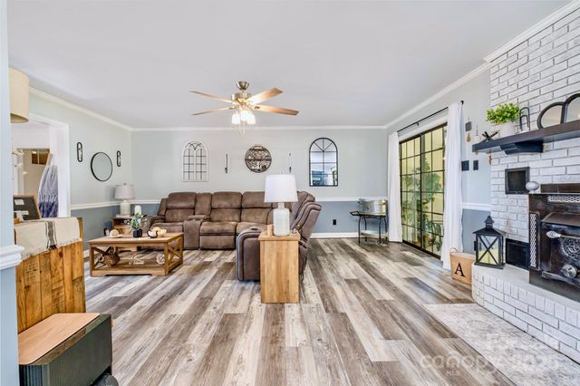 2844 Hickory Highway, Statesville, NC 28677