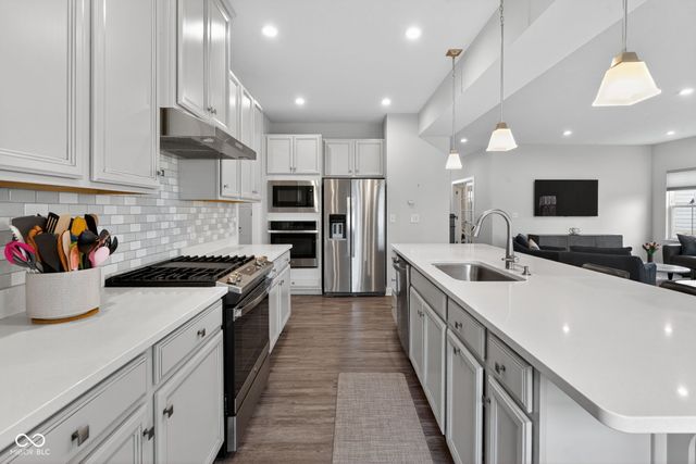 1066 Woodglen Drive, Westfield, IN 46074