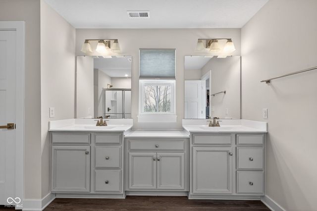 1066 Woodglen Drive, Westfield, IN 46074