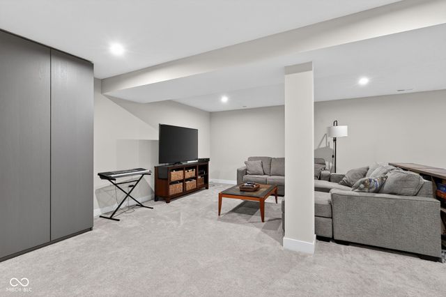 1066 Woodglen Drive, Westfield, IN 46074