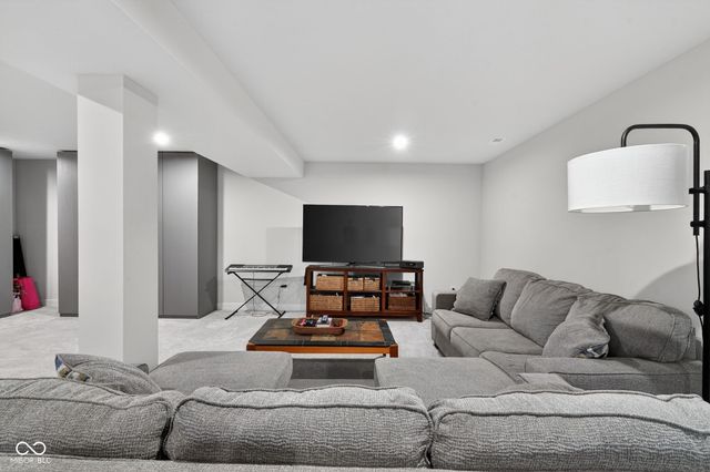 1066 Woodglen Drive, Westfield, IN 46074