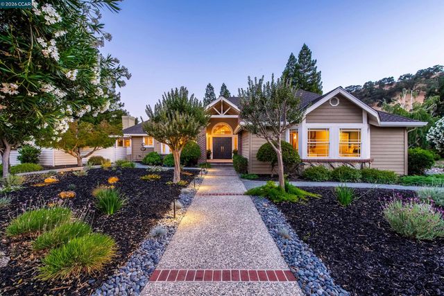 70 Ridgecrest Ct, Lafayette, CA 94549
