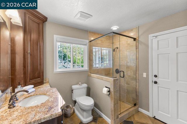 70 Ridgecrest Ct, Lafayette, CA 94549